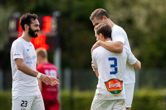 Balkans Johannes Hedén Hultgren, Milos Nikolic och Albin