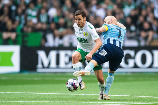 Hammarbys Jeppe Andersen och Djurgårdens Magnus Eriksson