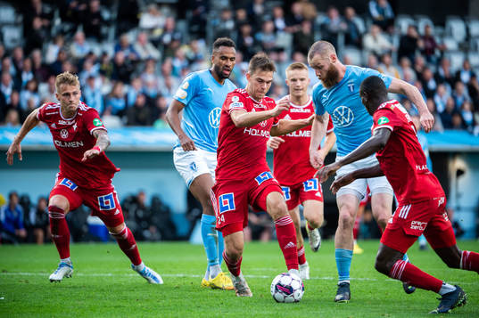 Malmö FFs Jo Inge Berget och Isaac Kiese Thelin och IFK Norrköpings Anton Eriksson och Godswill Ekpolo Egbulu