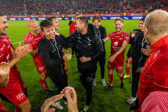 Fredrik Pallesen Knudsen, Ruben Kristiansen, Mathias Knutsen Rasmussen, Felix Horn Myhre, Eirik Horneland, head coach of Brann, David Møller Wolfe, Ole Didrik Blomberg and Kasper Holmboe Skaanes of Brann celebrates