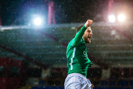 Brages Niklas Söderberg jublar