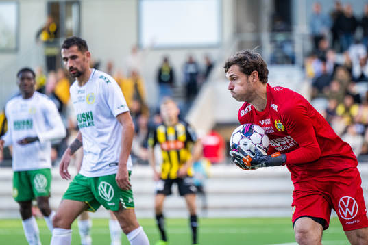 Hammarbys målvakt Davor Blazevic