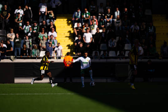 Häckens Ibrahim Sadiq och Hammarbys Mohanad Jeahze