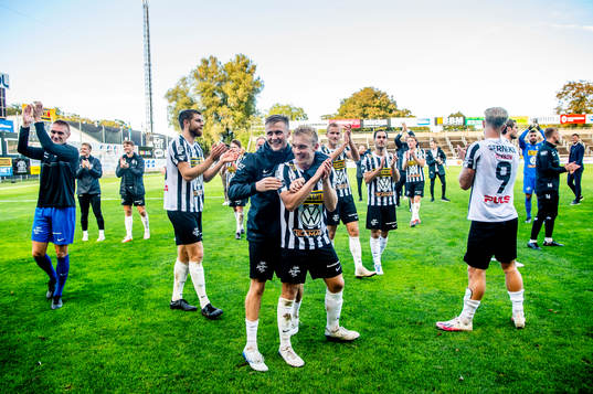 Landskronas spelare jublar