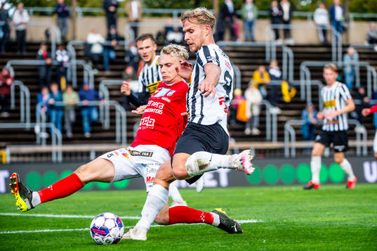 Landskronas Linus R Olsson mot Norrbys Johan Brannefalk