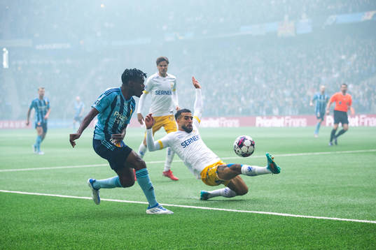 Djurgårdens Joel Asoro och IFK Göteborgs Alai Hussain Ghasem