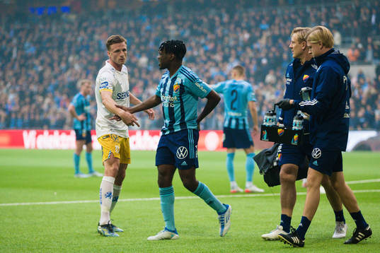 IFK Göteborgs Carl Johansson och Djurgårdens Joel Asoro