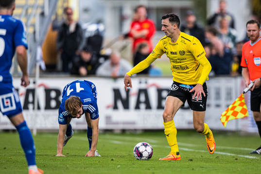 Mjällbys Jetmir Haliti och Sundsvalls Saku Ylätupa