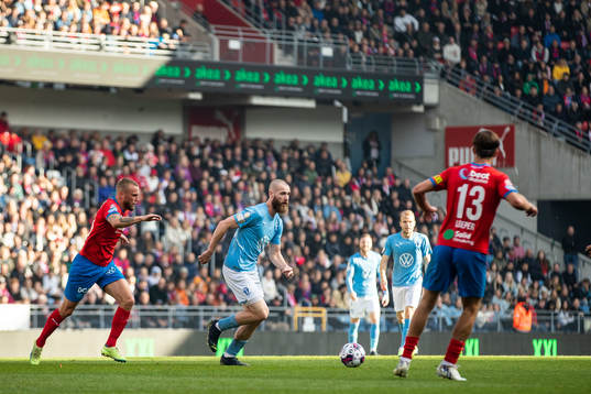 Helsingborgs Alexander Faltsetas och Malmö FFs Jo Inge Berget