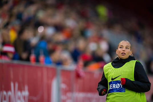 Rikke Bogetveit Nygard of Brann warms up
