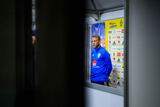 Daniel Sundgren is interviewed by the media