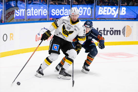 Västerås Mikael Frycklund och Djurgårdens Alexander Falk