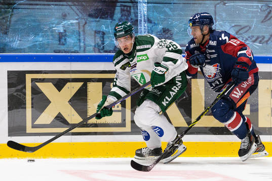 Färjestads Joel Nyström och Linköpings Patrick Russell