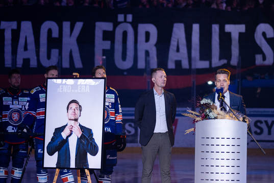 Växjös tidigare tränare Sam Hallam uppmärksammas