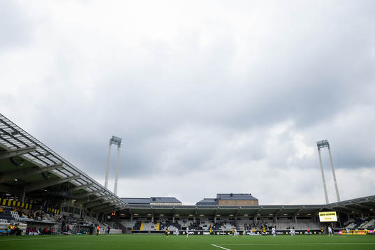 Bravida Arena med strålkastarljuset avstängt