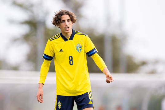 Taha Ayari of Sweden