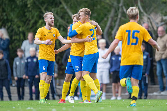 Klagshamns Jesper Bengtsson jublar efter 1-1