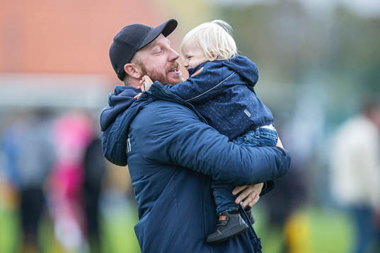 Klagshamns tränare Daniel Pode jublar