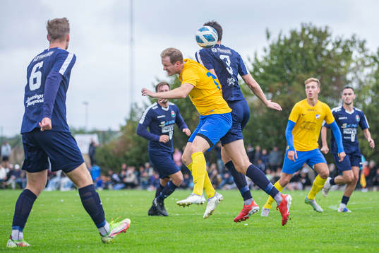 Klagshamns Jesper Bengtsson och FC Trelleborgs Andreas