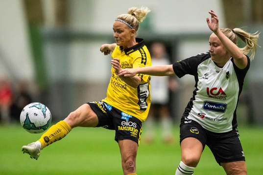 Elfsborgs Sara Jardving och Skultorps Matilda Carlsson