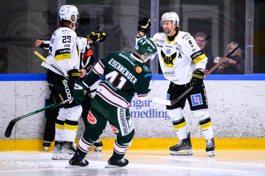 Västerås Marcus Bergman och Mikael Frycklund jublar