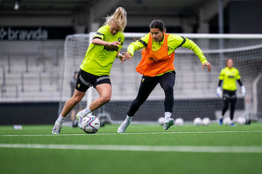 Molly Johansson and Emily Madril