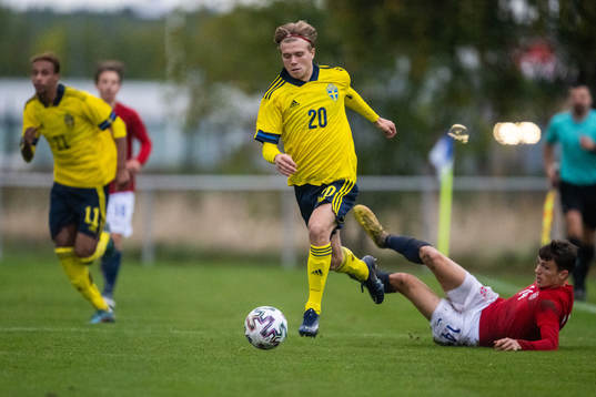 Sveriges Wilmer Odefalk och Norges Vegard Solheim