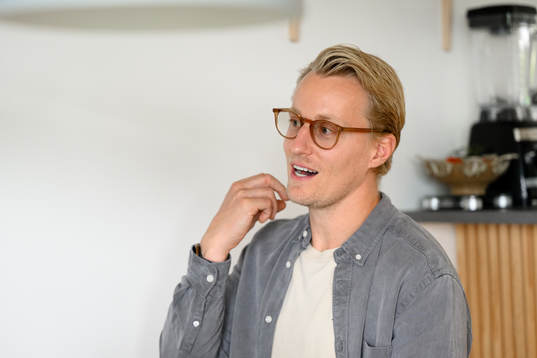 Oscar Sundh, assisterande sportchef/scout i HV71, blir