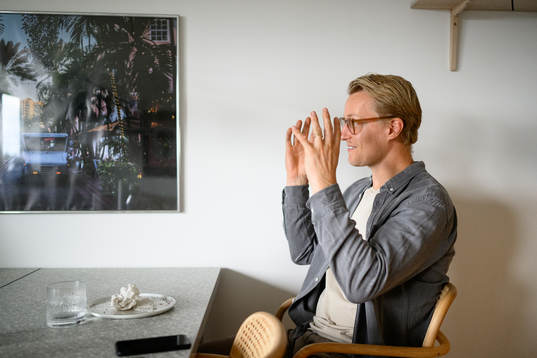 Oscar Sundh, assisterande sportchef/scout i HV71, blir