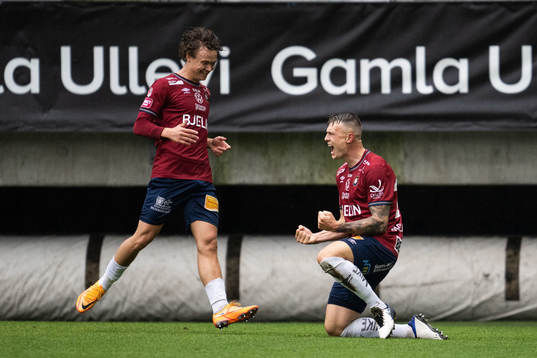 Örgrytes Herman Sjögrell och Marcus Haglind Sangre jublar