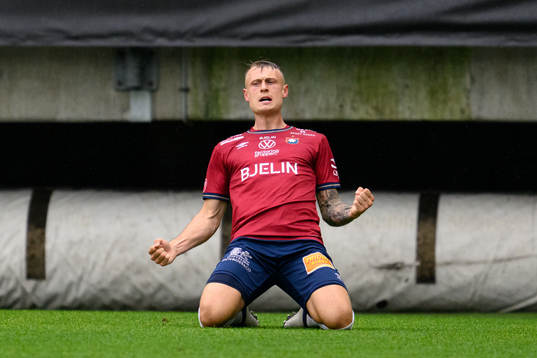 Örgrytes Marcus Haglind Sangre jublar