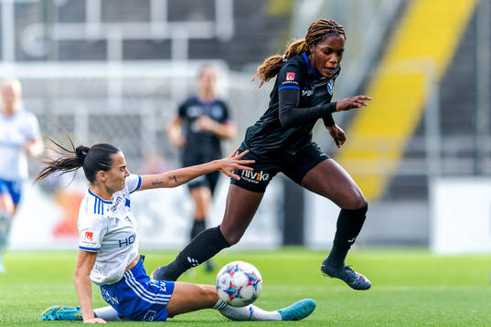 IFK Norrköpings Selma Cajlakovic och Växjös Evelyn Ijeh