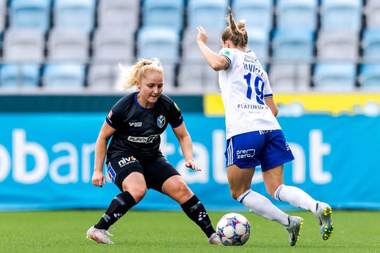 Växjös Sophia Redenstrand och IFK Norrköpings Sabina Ravnell