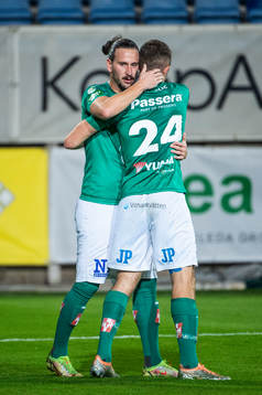 Jönköpings Södras Edin Hamidovic och Marko Nikolic jublar