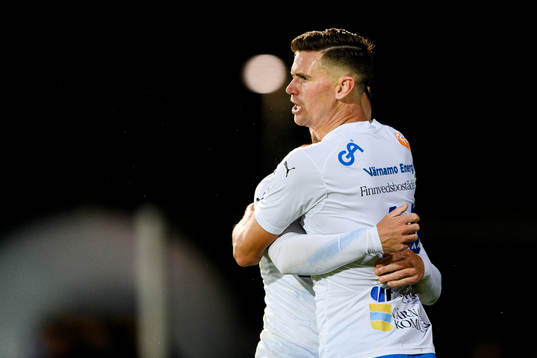 Värnamos Marcus Antonsson jublar