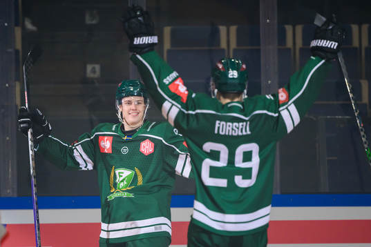 Anton Berglund of Färjestad celebrates