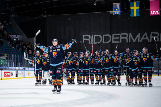 Djurgårdens Liam Öhgren jublar