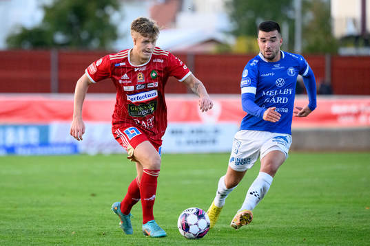 Skövdes Kevin Holmen och Trelleborgs Haris Brkic