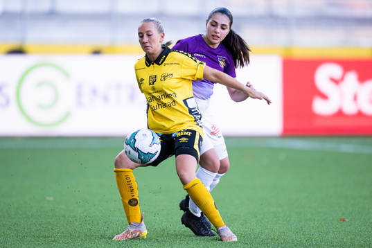 Elfsborgs Cornelia Andersson och Westbos Diana Addas