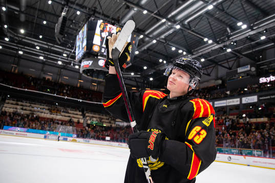 Brynäs Julius Bergman jublar