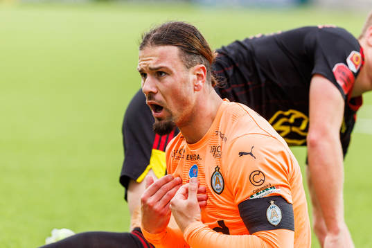 AFC Eskilstunas Abdelkarim Mammar Chaouche reagerar