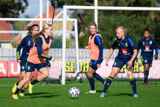 Josefine Rybrink och Stinalisa Johansson
