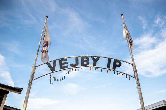 Exteriör av Vejby idrottsplats