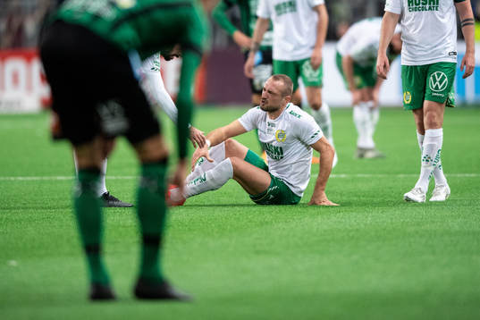 Hammarbys Veton Berisha har ont