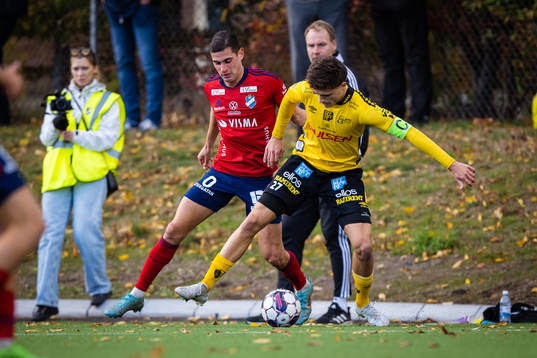 Östers Ahmed Bonnah och Elfsborgs Besfort Zeneli