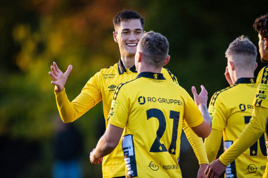 Elfsborgs Amer Jusic och Theo Lind jublar