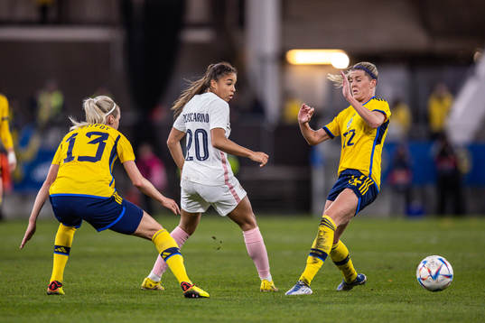 Amanda Ilestedt and Olivia Schough of Sweden against