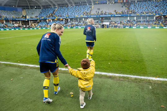 Elin Rubensson of Sweden with her son Frans