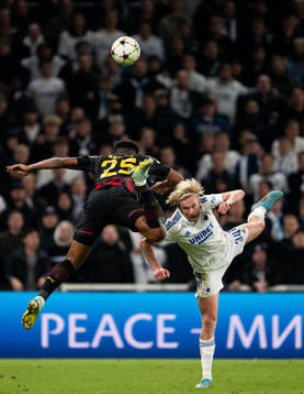 Manuel Akanji of Man City and Victor Kristiansen of