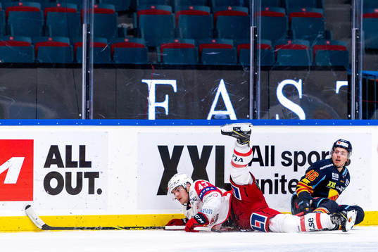 Västerviks Max Krogdahl och Djurgårdens Tim Söderlund